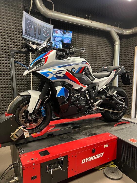 Bmw M 1000 XR (2024 - 25)