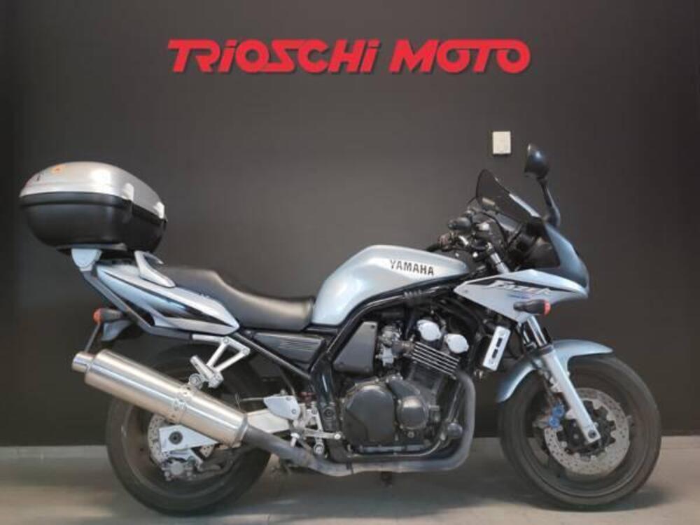 Yamaha FZS 600 Fazer (2002 - 03)