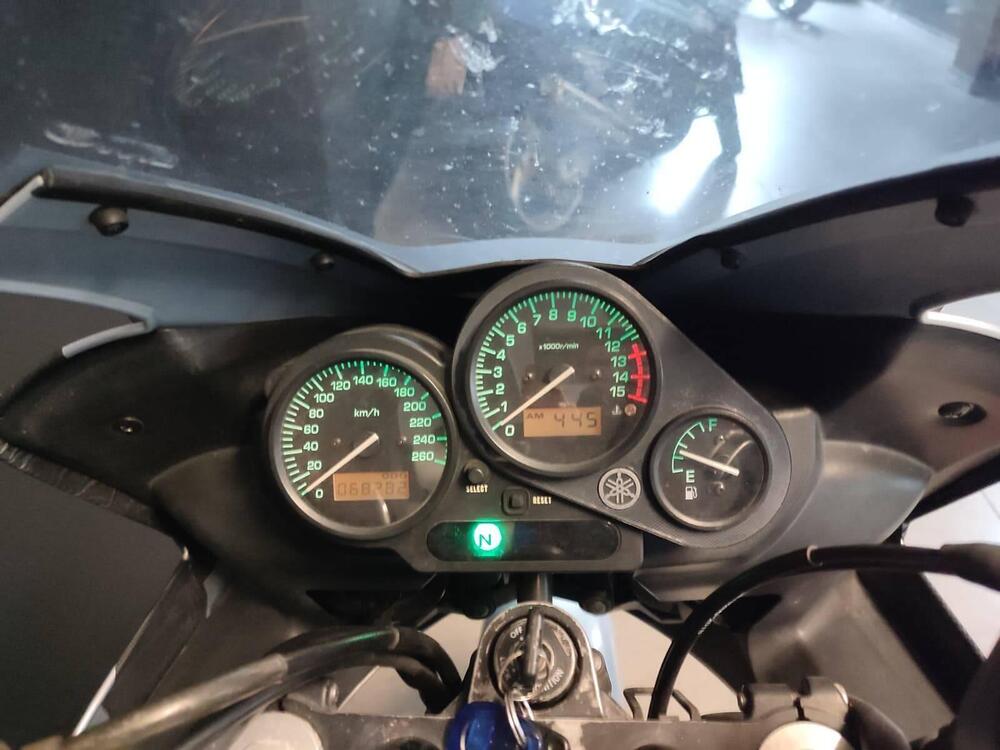 Yamaha FZS 600 Fazer (2002 - 03) (5)