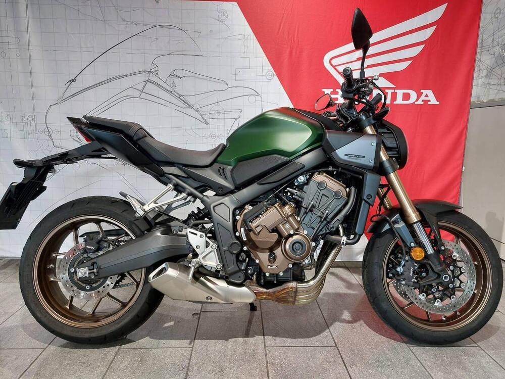 Honda CB 650 R E-Clutch (2024 - 25)