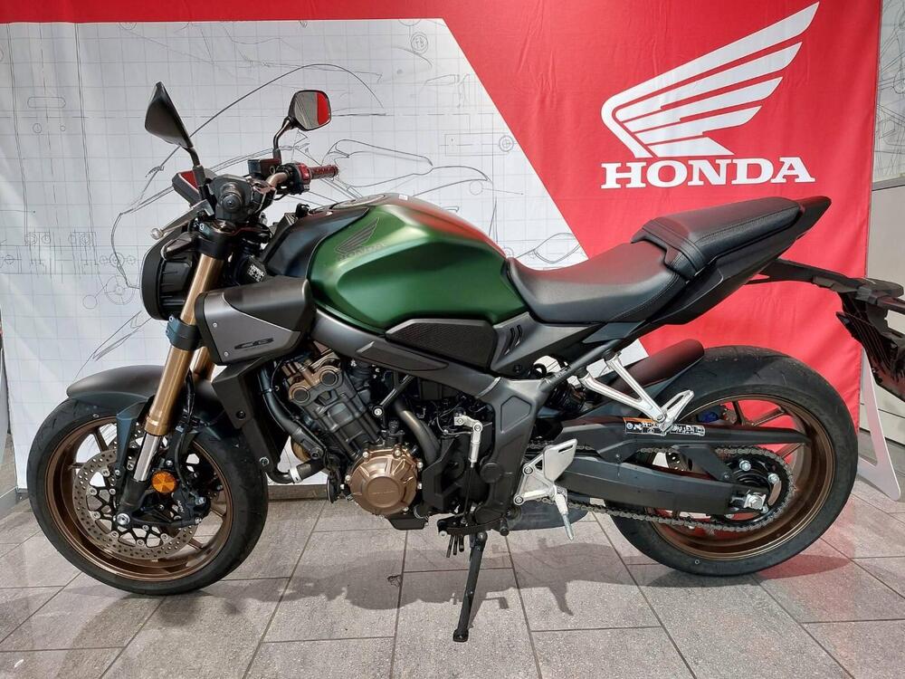 Honda CB 650 R E-Clutch (2024 - 25) (2)