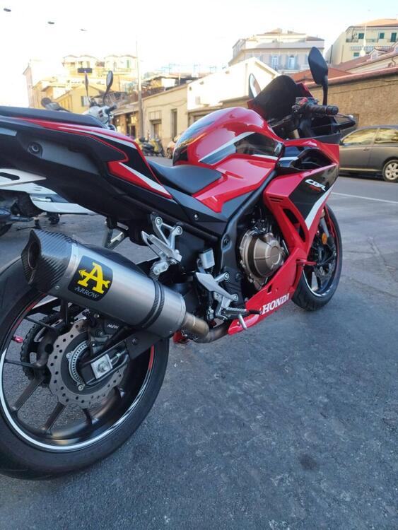 Honda CBR 500 R (2022 - 23) (4)