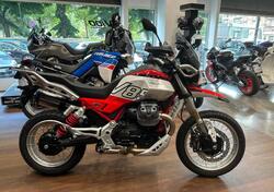 Moto Guzzi V85 TT (2024 - 25) usata