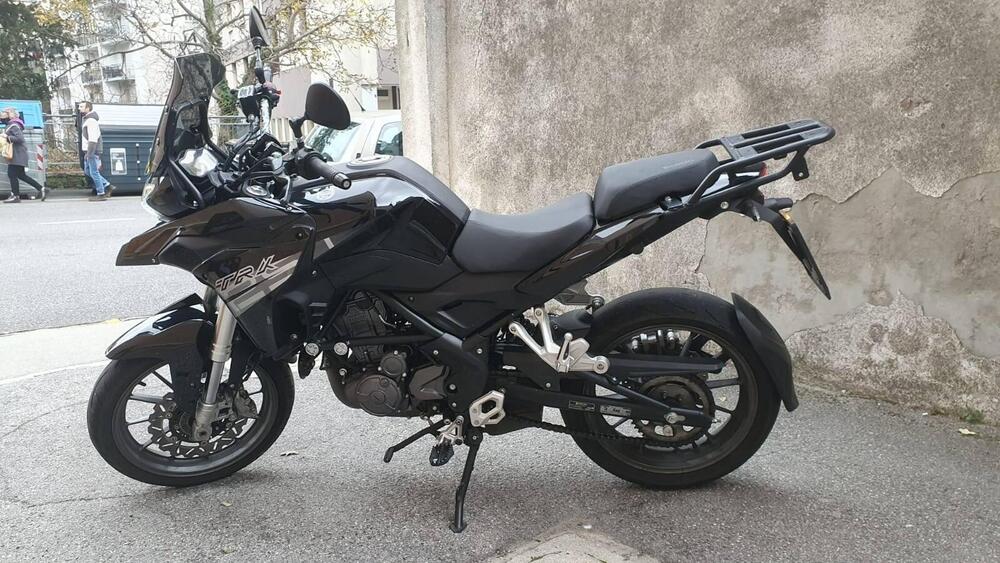 Benelli TRK 251 (2022 - 25) (3)