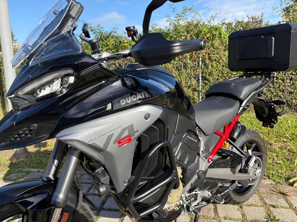 Ducati Multistrada V4 S (2025) (4)