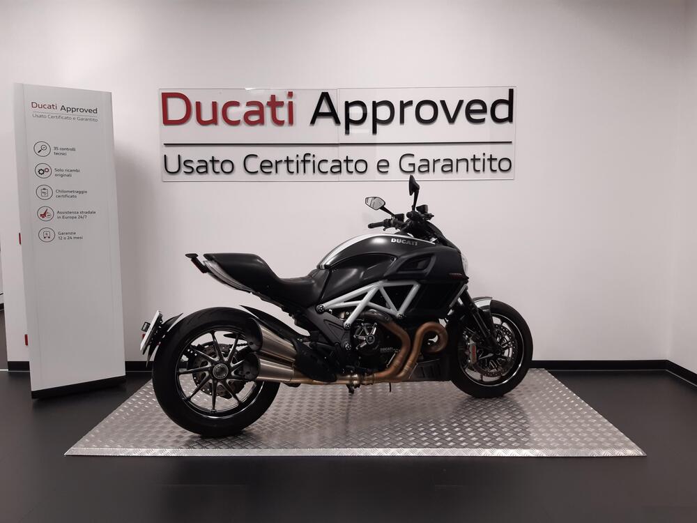 Ducati Diavel 1200 Carbon (2014 - 16) (5)