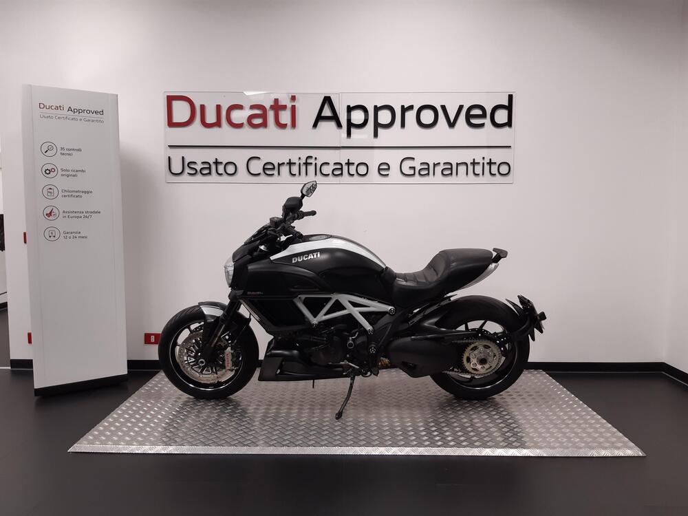 Ducati Diavel 1200 Carbon (2014 - 16) (4)