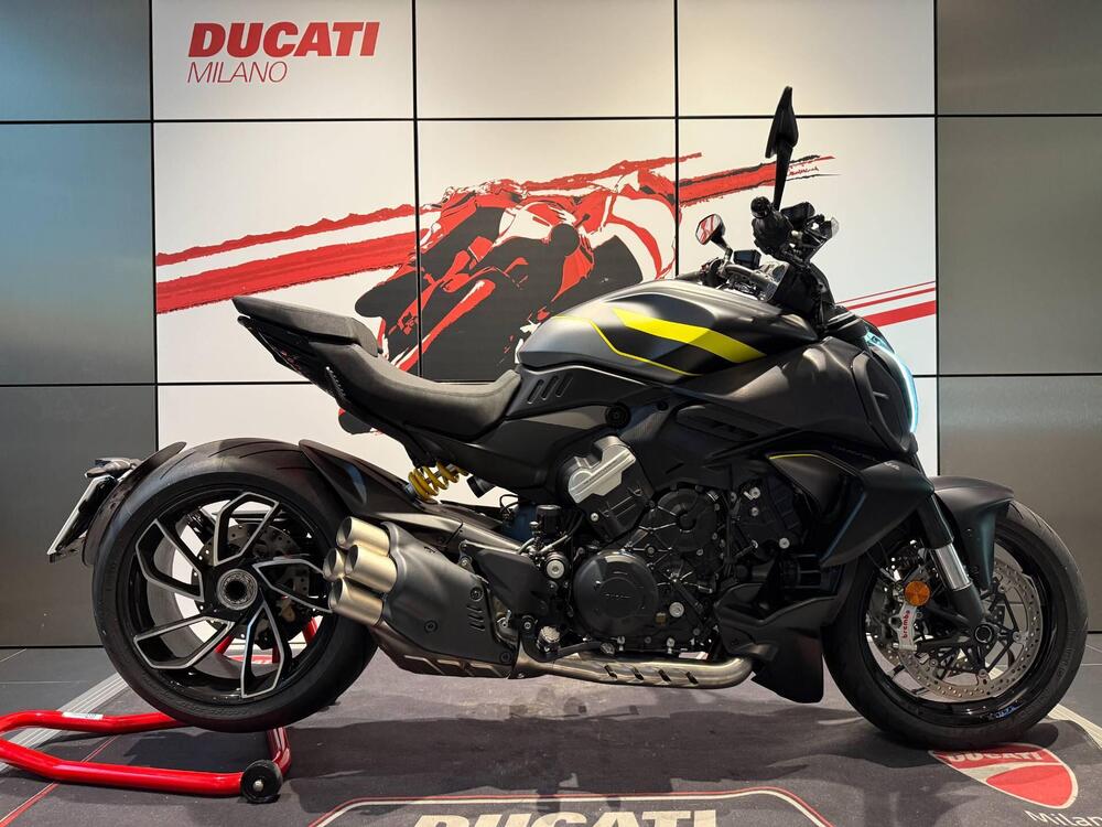 Ducati Diavel V4 (2023 - 25)