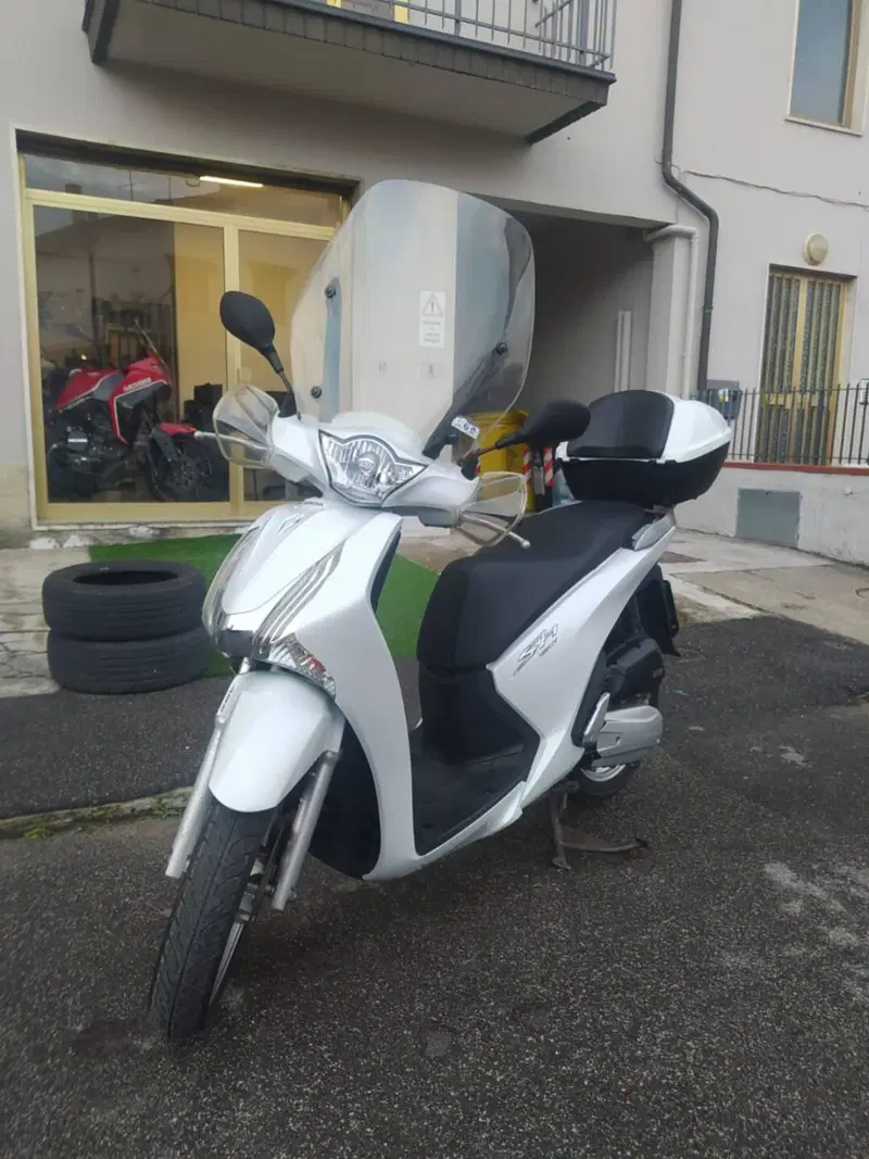 Honda SH 150i ABS (2013 - 16) (5)