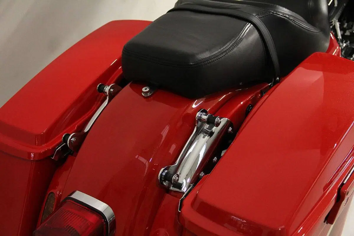 Harley-Davidson 1800 Street Glide (2010 - 11) - FLHXSE (5)