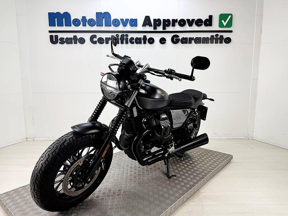 Moto Guzzi V9 Bobber (2021 - 25)