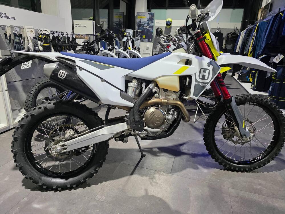 Husqvarna FE 250 (2022)