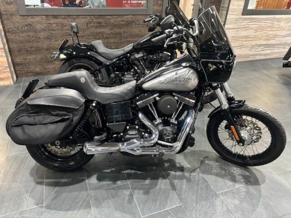 Harley-Davidson 1690 Street Bob (2017) - FXDB (2)