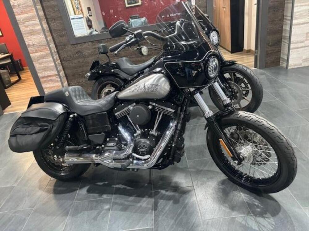 Harley-Davidson 1690 Street Bob (2017) - FXDB