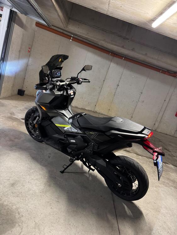 Honda X-ADV 750 DCT (2021 - 24) (2)