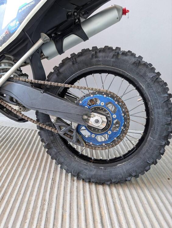 Husqvarna TE 250i (2019) (4)