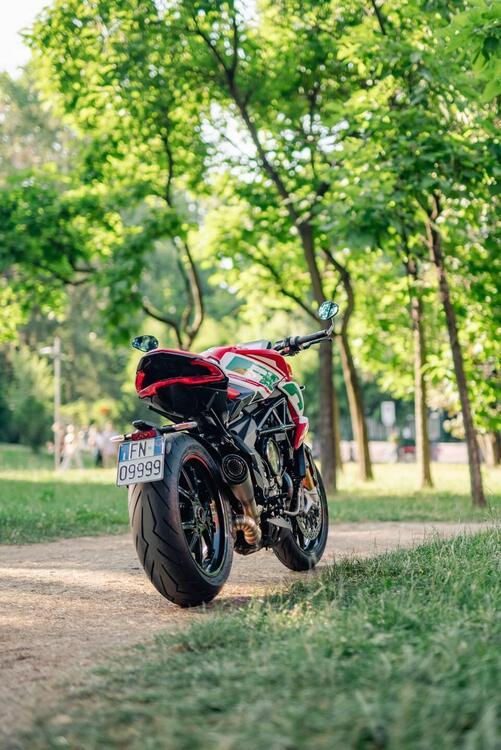 MV Agusta Dragster 800 RC SCS (2022 - 25) (2)