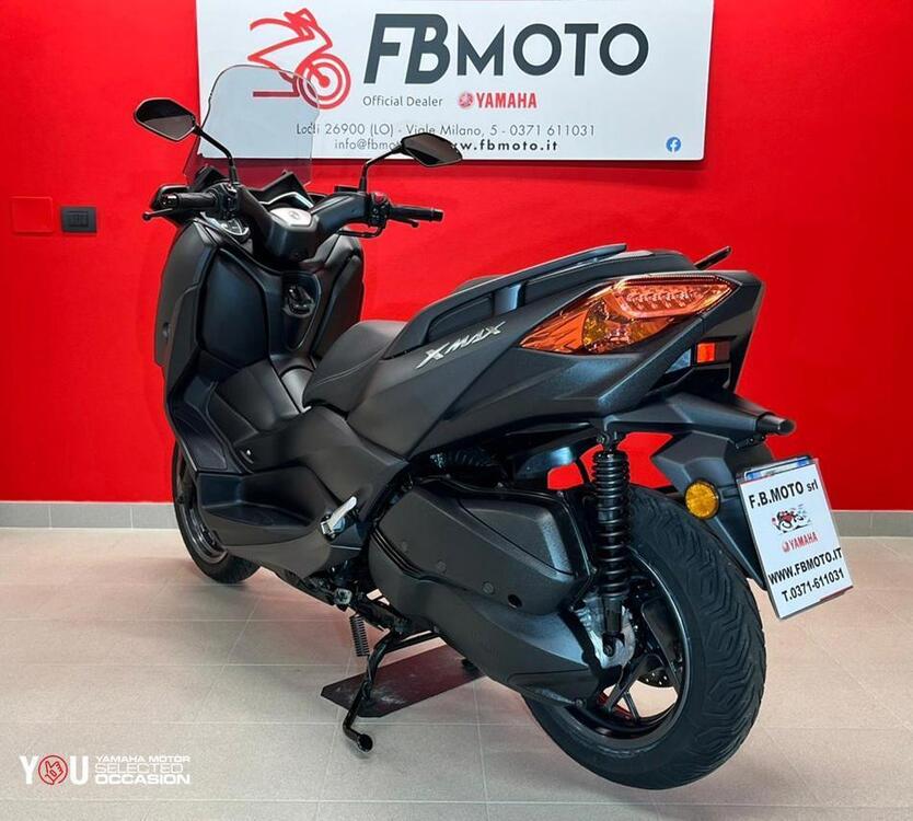 Yamaha X-Max 300 (2021 - 24) (3)