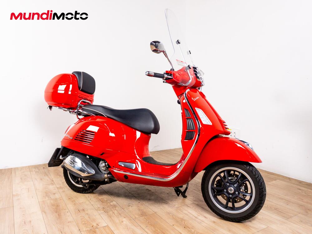 Vespa GTS 150 Super ie (2017 - 19) (2)