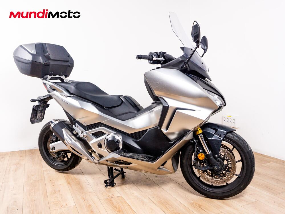 Honda Forza 750 (2025) (2)