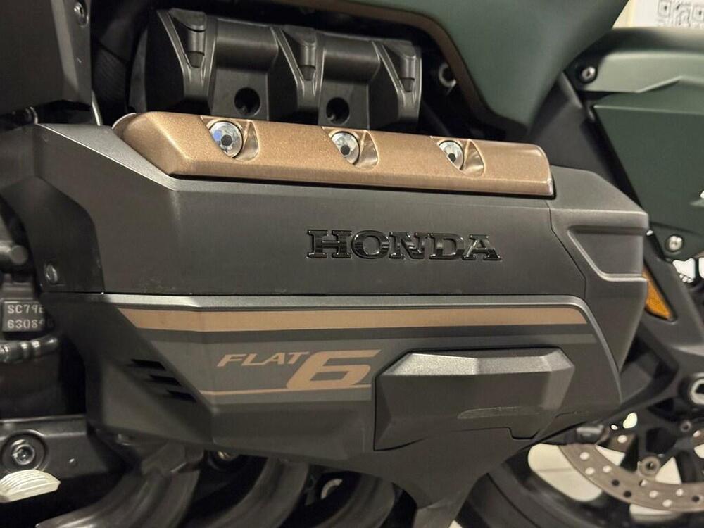 Honda GL 1800 Gold Wing Tour DCT & Airbag (2022 - 24) (3)