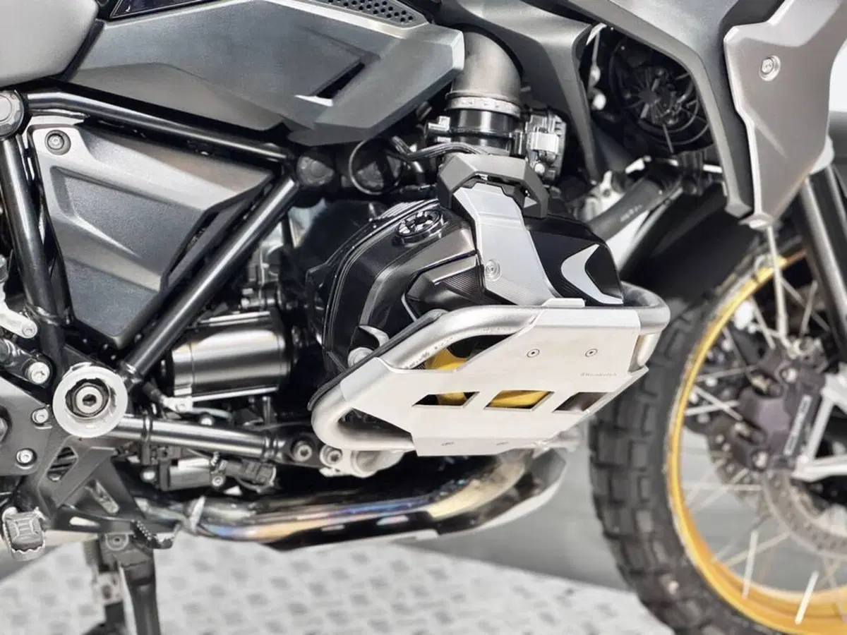Bmw R 1250 GS - Edition 40 Years GS (2021) (15)