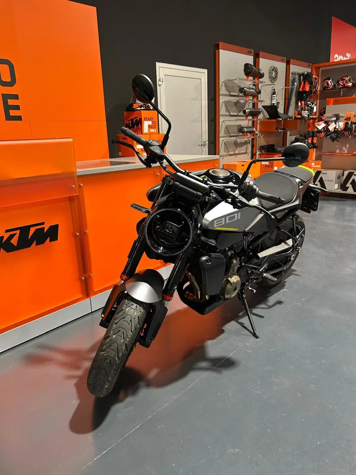 Husqvarna Vitpilen 801 L (2025 - 26) (3)