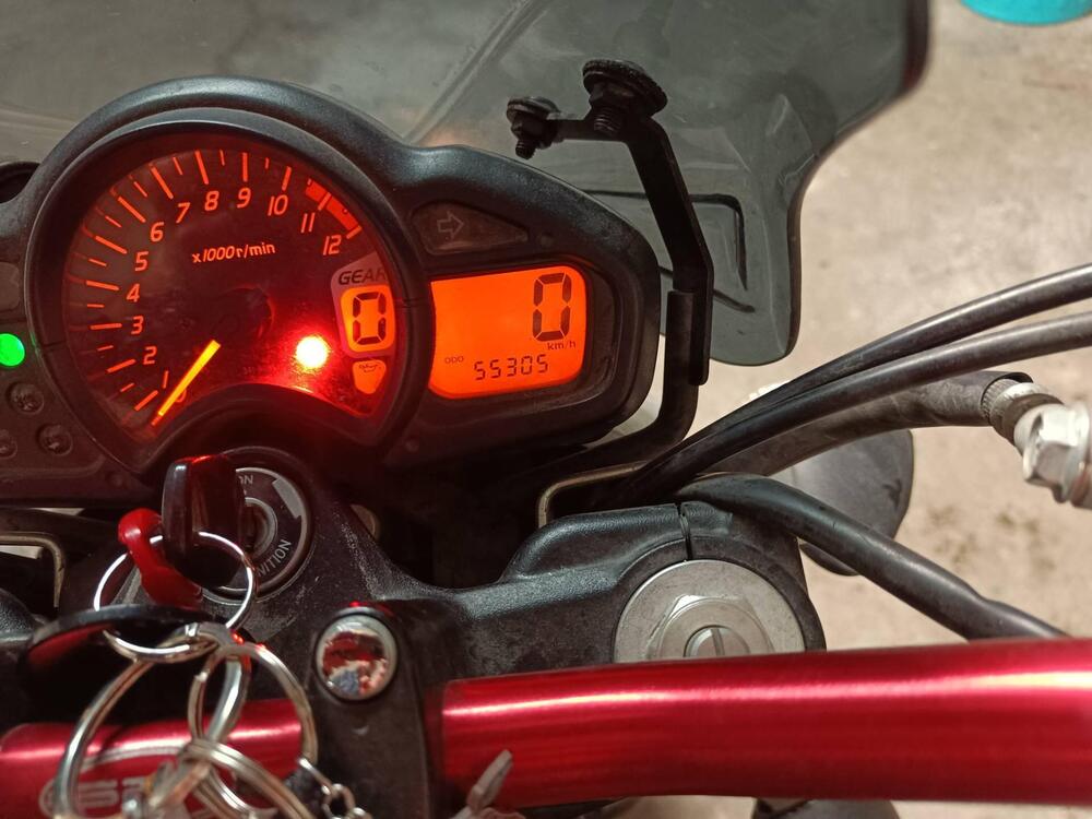 Suzuki Gladius 650 SFV (2009 - 15) (5)