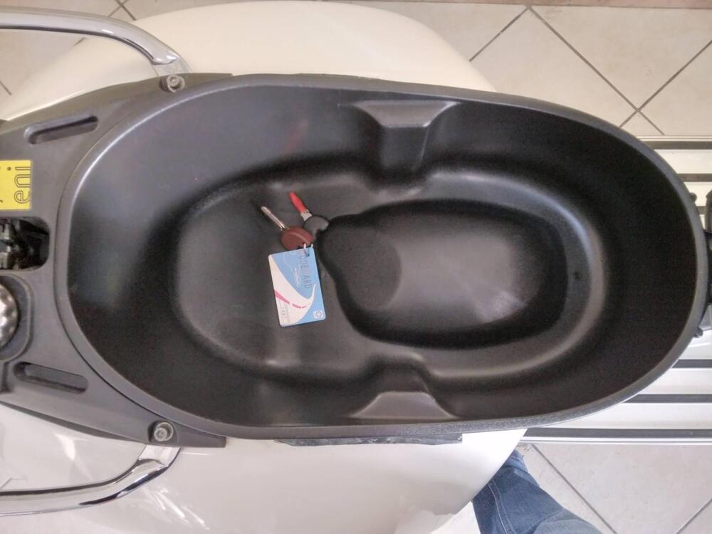 Vespa GTS 300 Super (2008 - 16) (3)