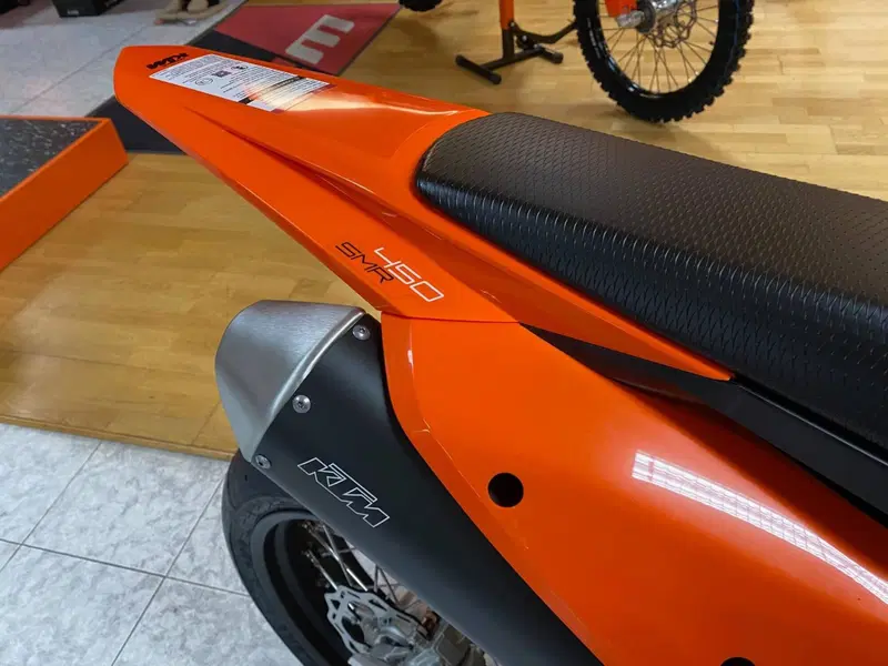 KTM 450 SMR (2026) (3)