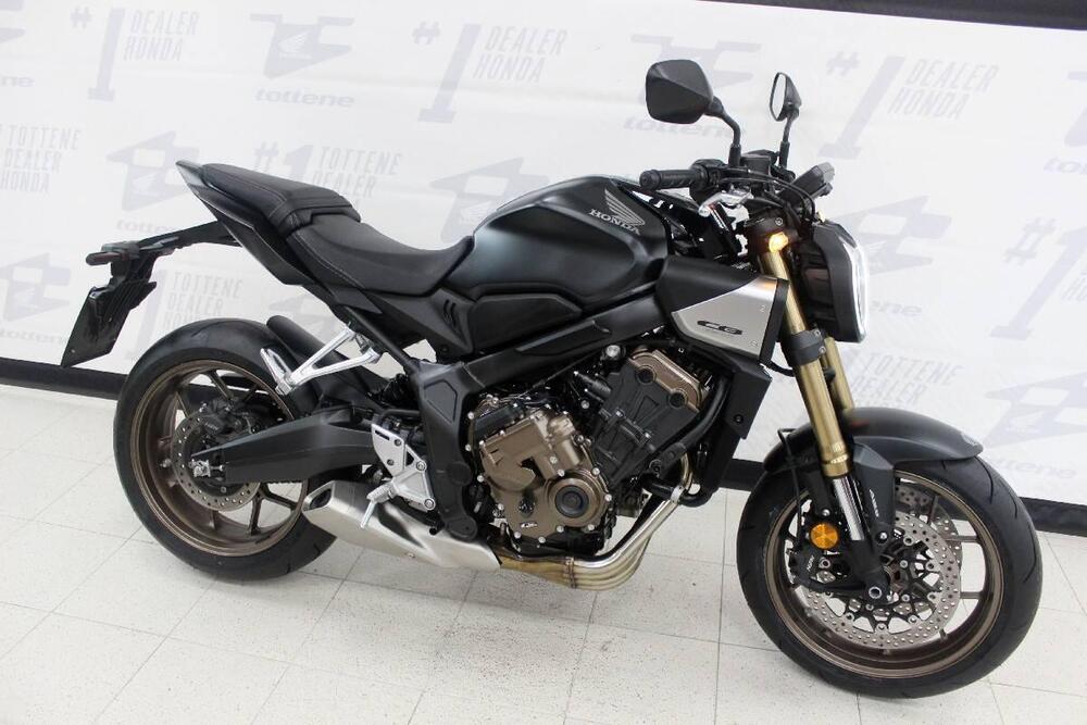 Honda CB 650 R E-Clutch (2024 - 25) (3)