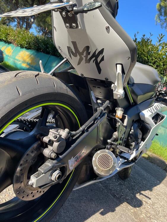 Yamaha YZF R6 (2006 - 07)