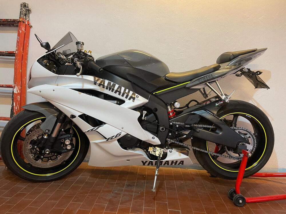 Yamaha YZF R6 (2006 - 07) (4)