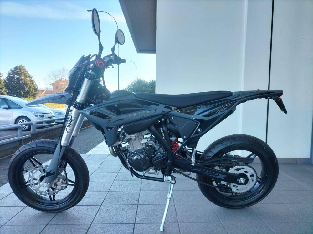 Betamotor RR 125 4T Motard T - X Special Edition (2025)
