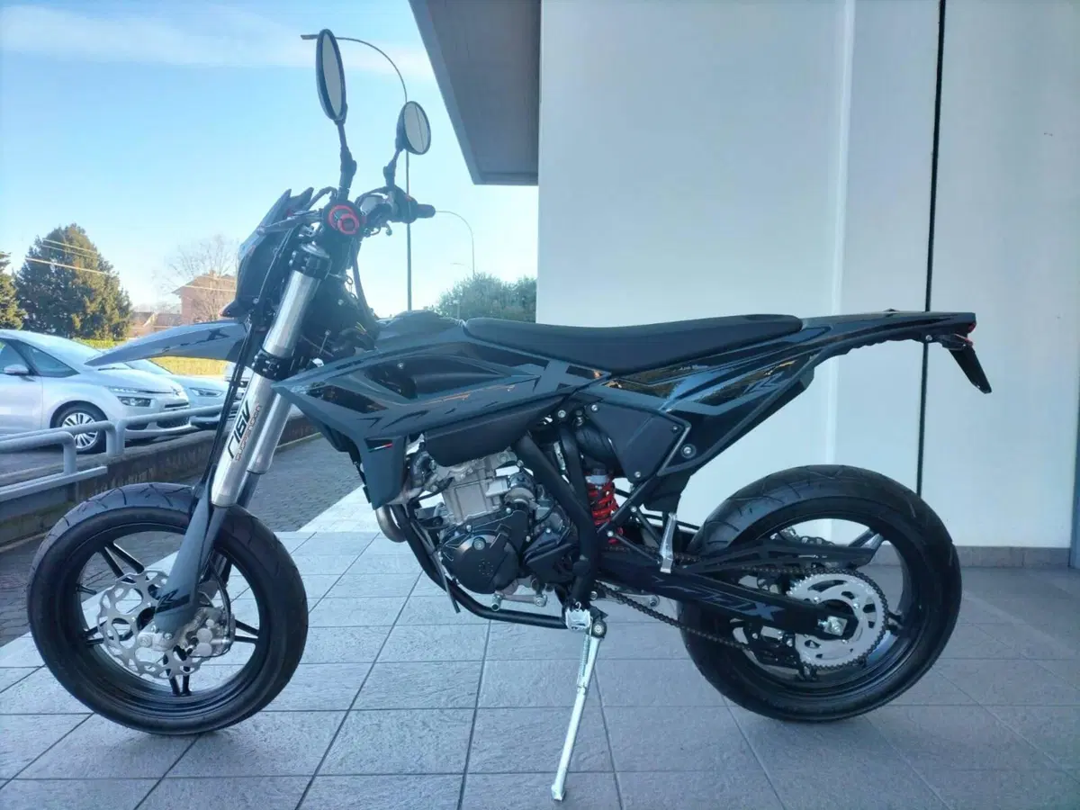 Betamotor RR 125 4T Motard T - X Special Edition (2025 - 26)