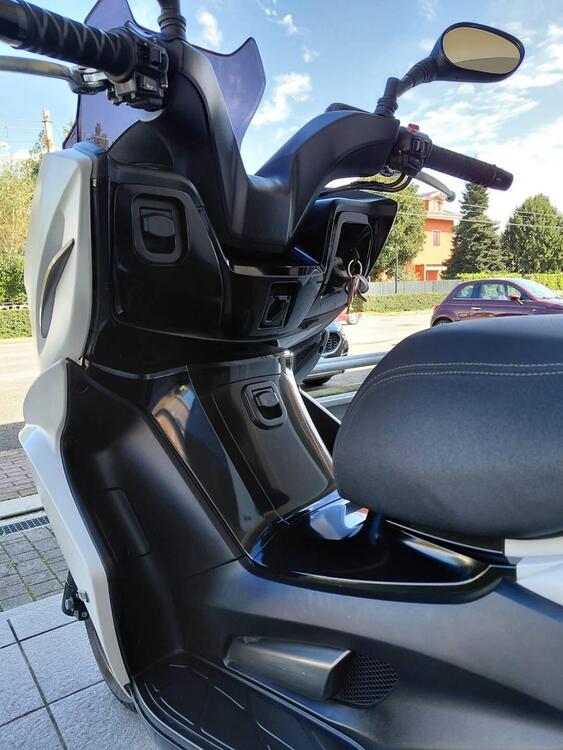 Kymco K-Xct 300i ABS (2012 - 17) (4)