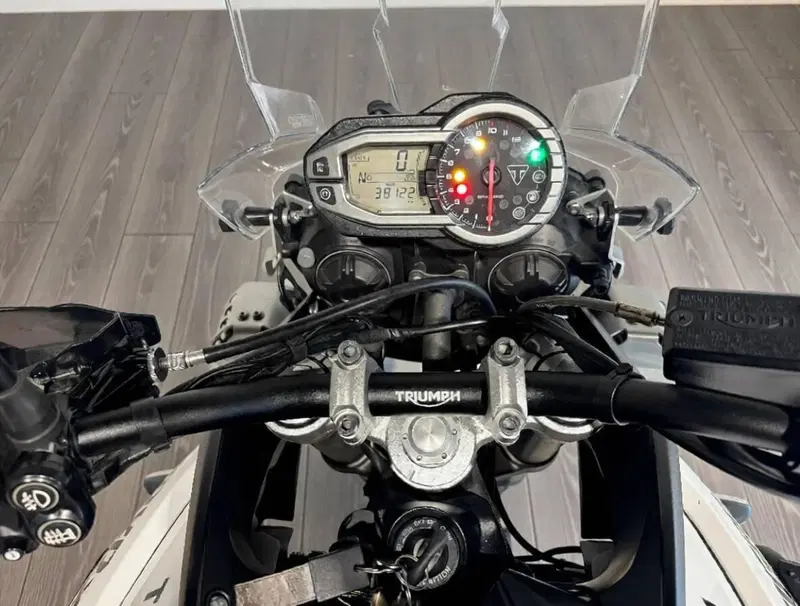 Triumph Tiger 800 XRx (2017 - 18) (6)