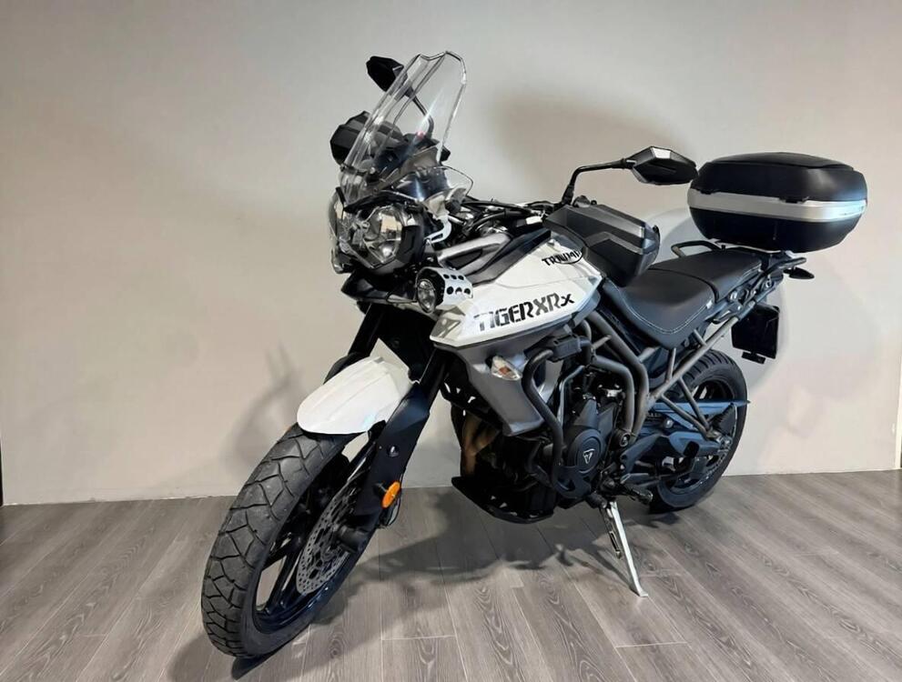 Triumph Tiger 800 XRx (2017 - 18) (2)