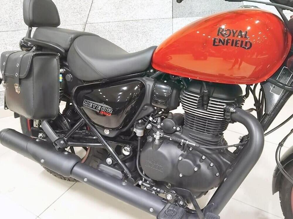 Royal Enfield Meteor 350 Fireball (2021 - 25) (4)