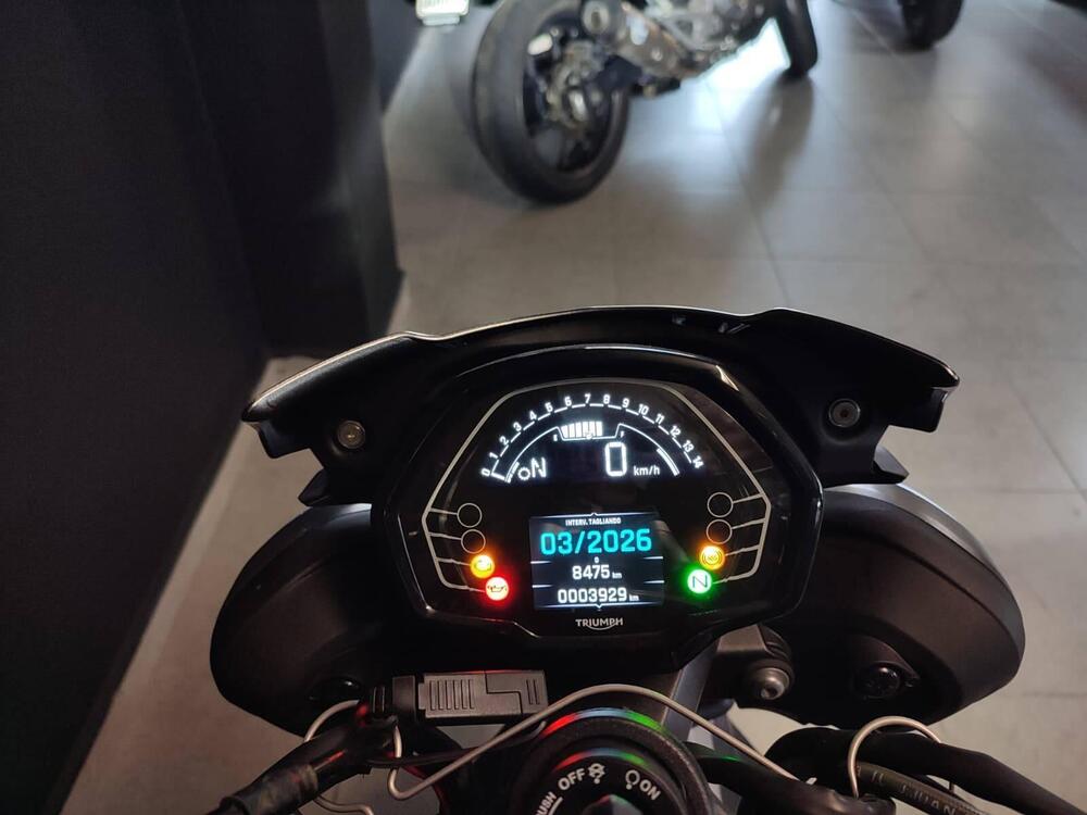 Triumph Street Triple 765 R (2023 - 25) (3)
