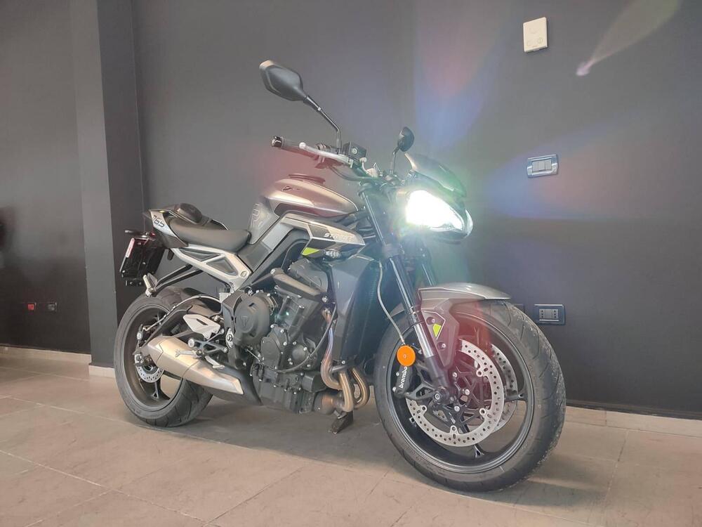 Triumph Street Triple 765 R (2023 - 25) (4)