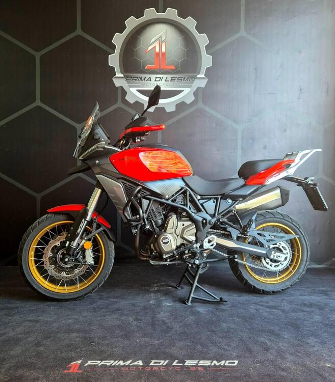 QJ Motor SRT 700 X (2024 - 25) (2)