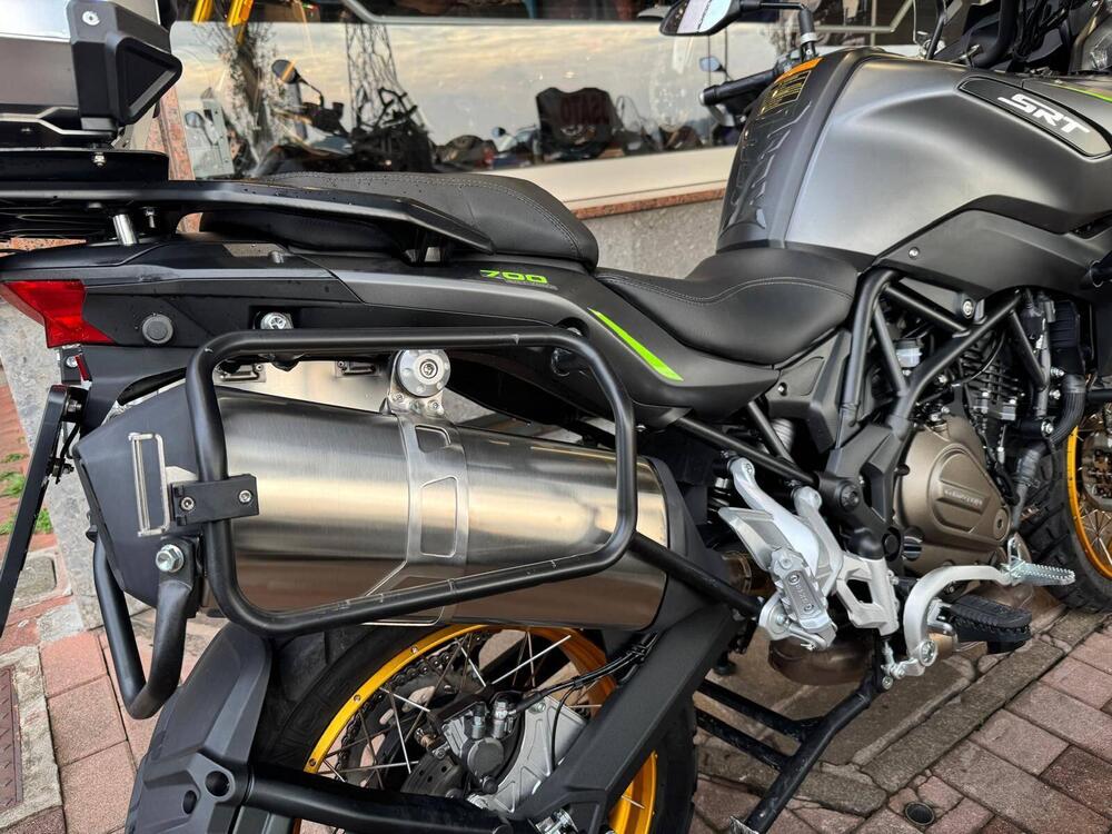 QJ Motor SRT 700 X (2024 - 25) (2)