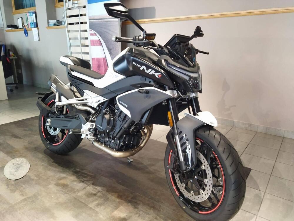 CFMOTO 800NK Advanced (2023 - 25) (2)