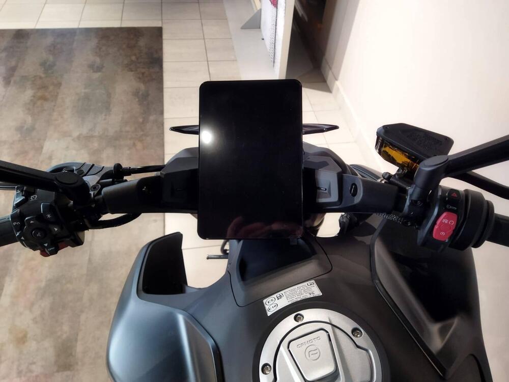 CFMOTO 800NK Advanced (2023 - 25) (3)