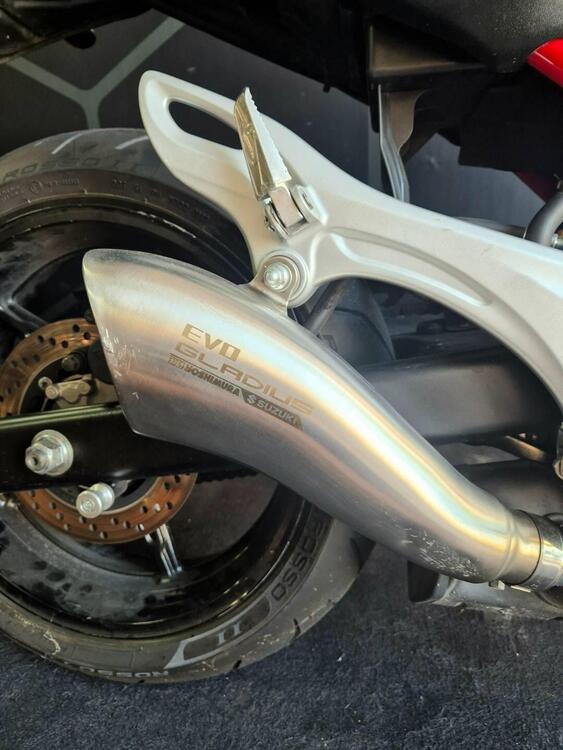 Suzuki Gladius 650 SFV (2009 - 15) (5)