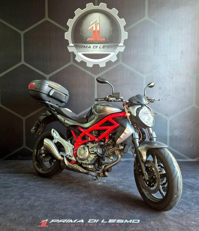 Suzuki Gladius 650 SFV (2009 - 15) (4)