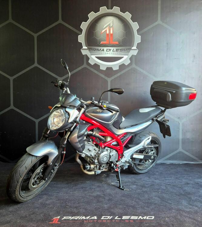 Suzuki Gladius 650 SFV (2009 - 15) (3)