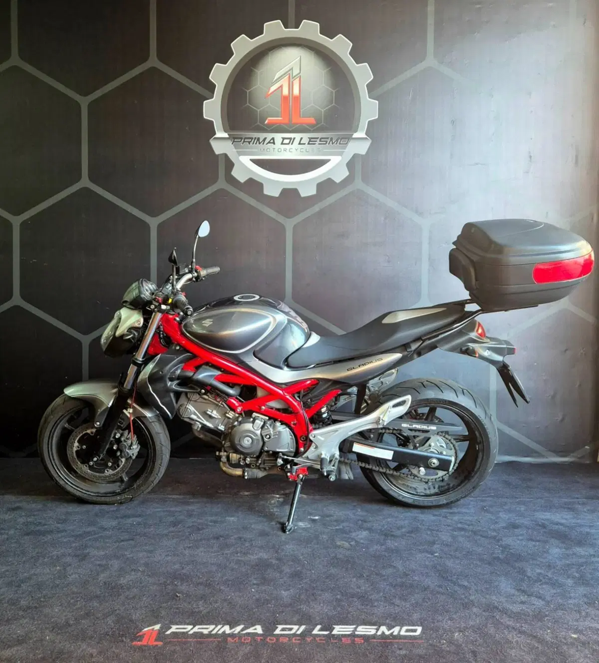 Suzuki Gladius 650 SFV (2009 - 15) (2)