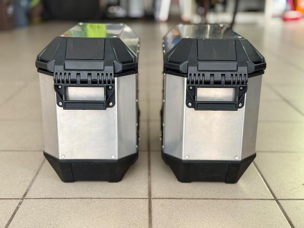 Borse Kappa Alluminio 35 lt (5)